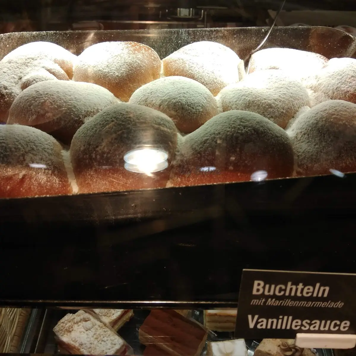 Buchteln