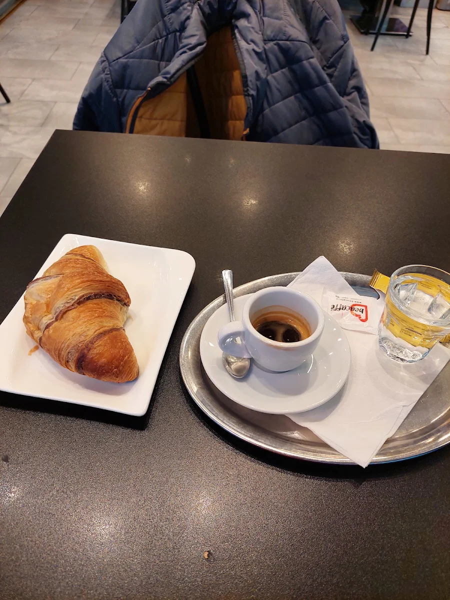 Espresso Croissant