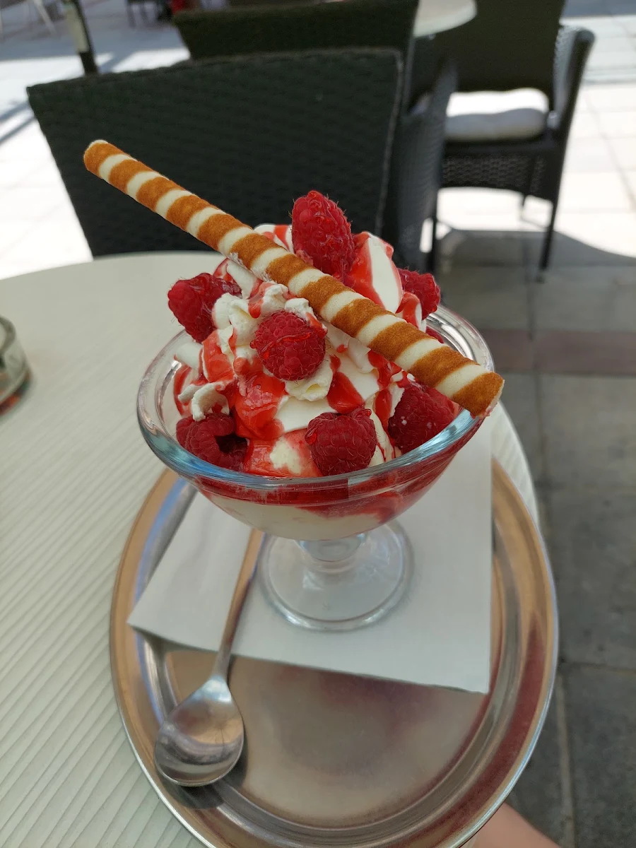 Himbeerbecher