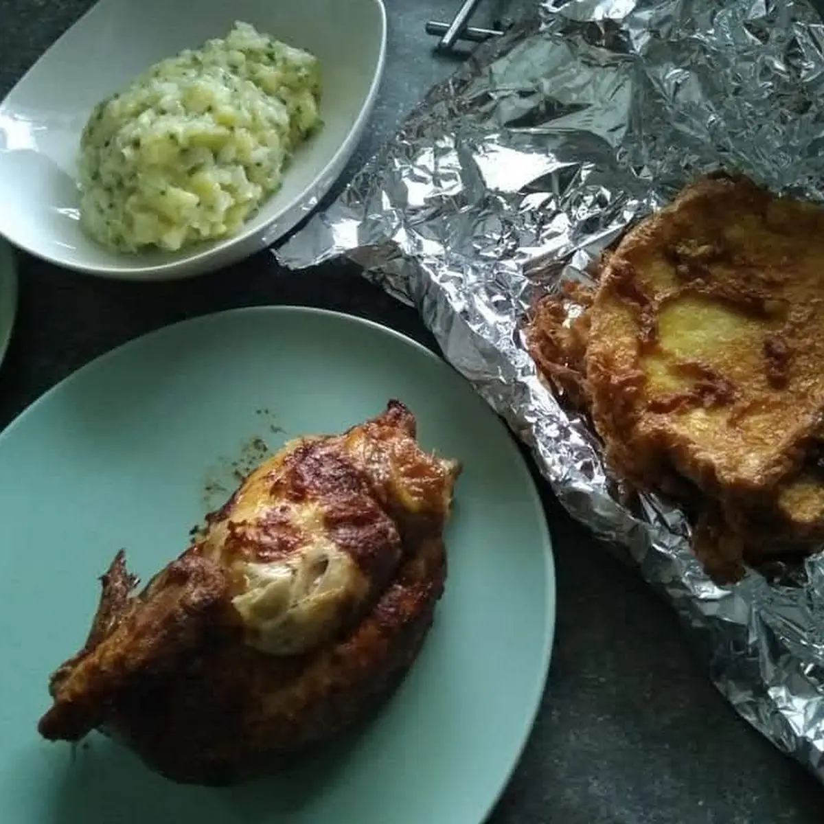 Grillhenderl Und Pofesen