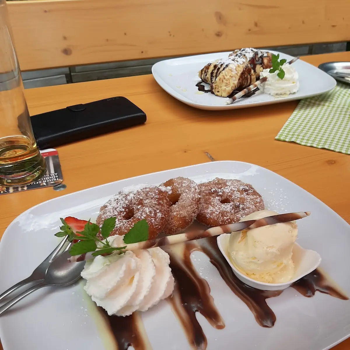 Äpfelradeln Mit Eis