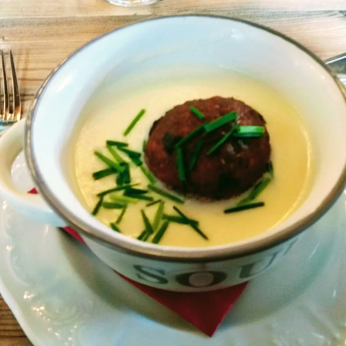 Knoblauchrahmsuppe