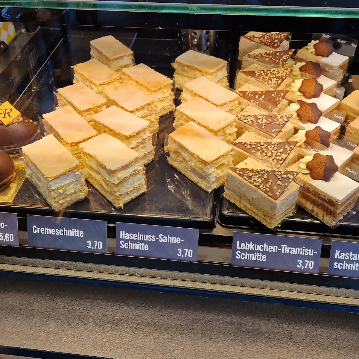 Sacherschnitte