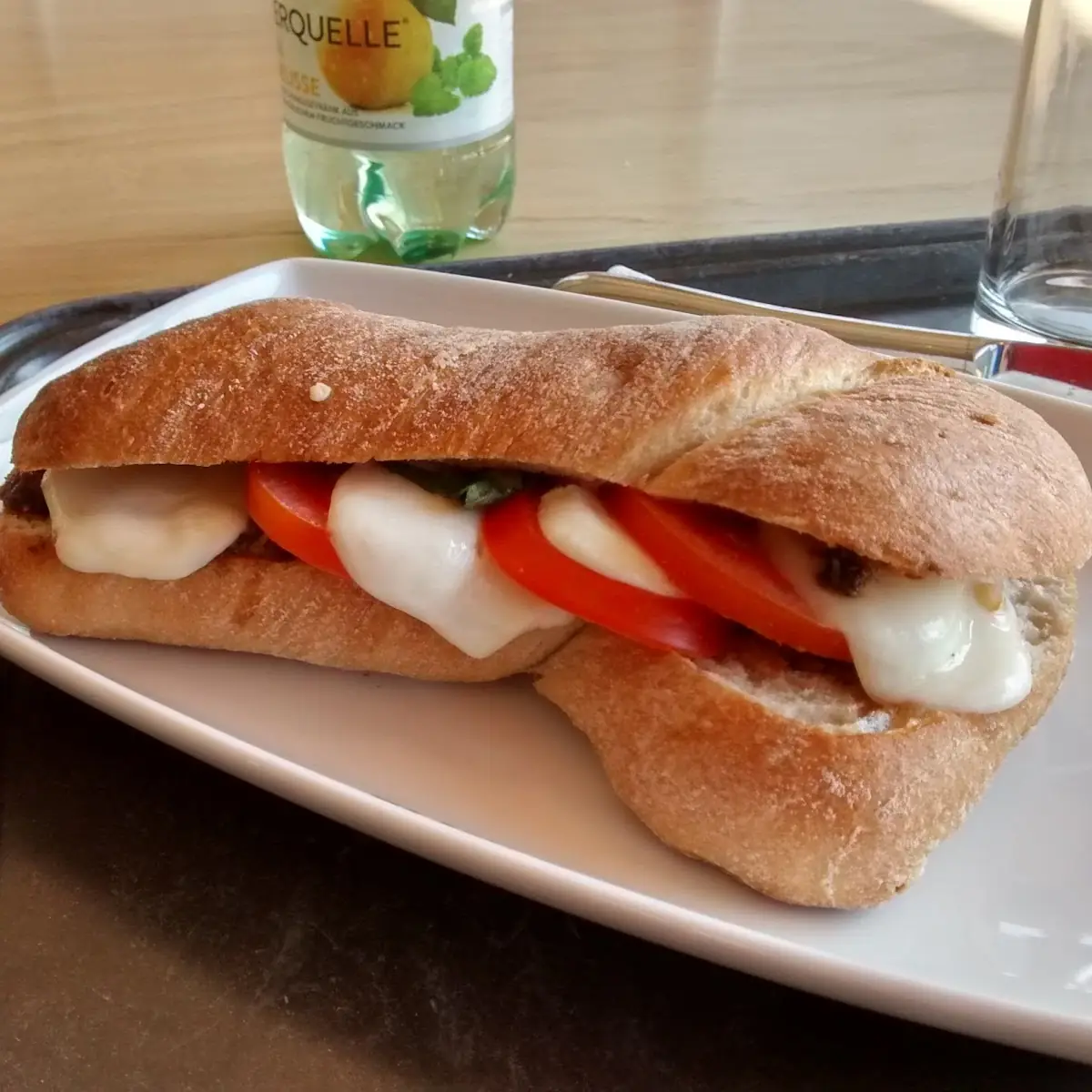 Tomaten Mozzarella Sandwich