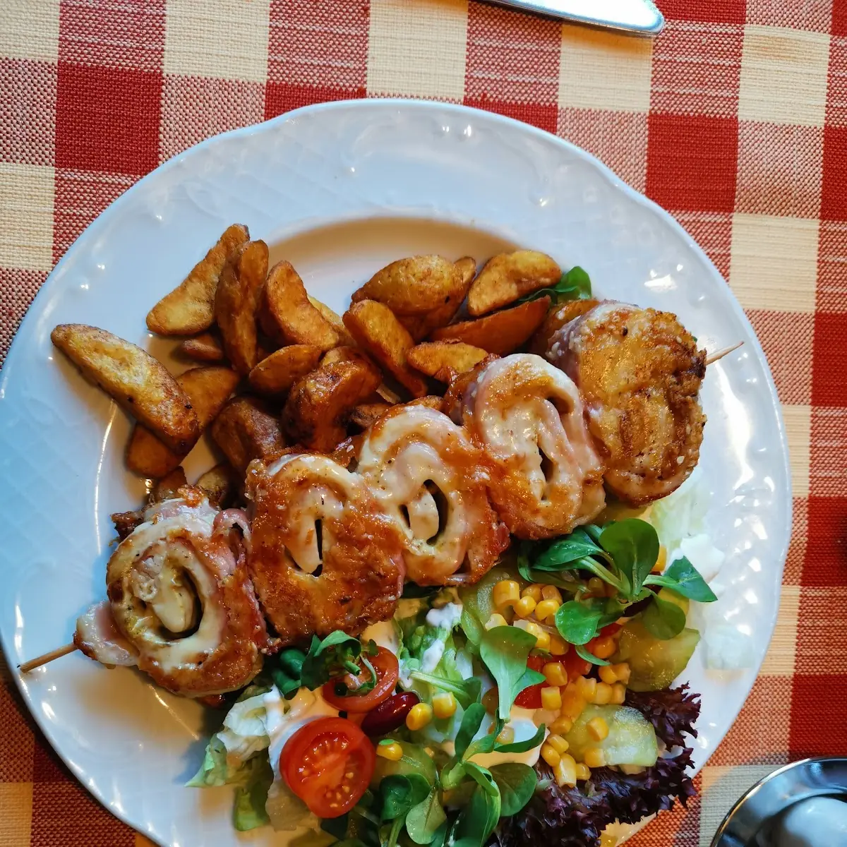 Putenspieß Mit Speck Und Ziegenkäse