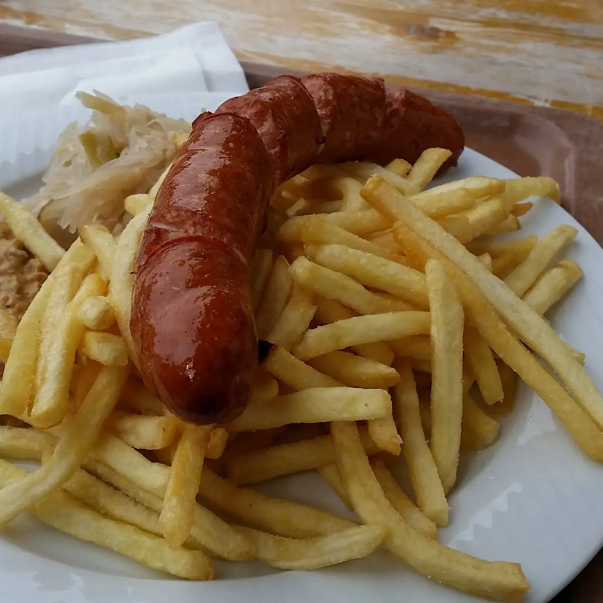 Currywurst Pommes