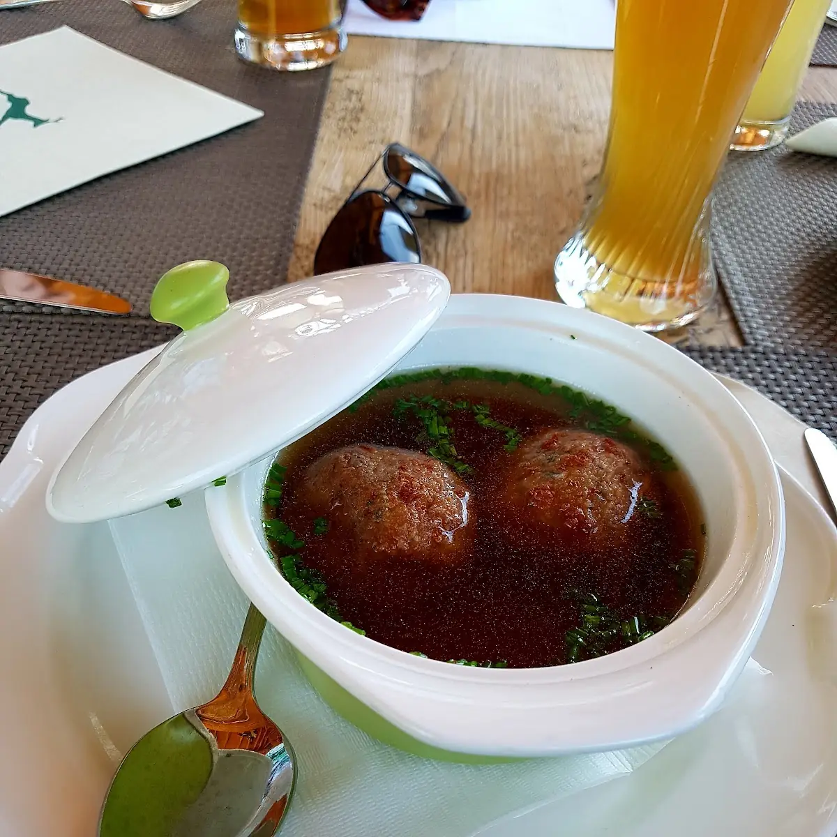 Kaspressknödelsuppe