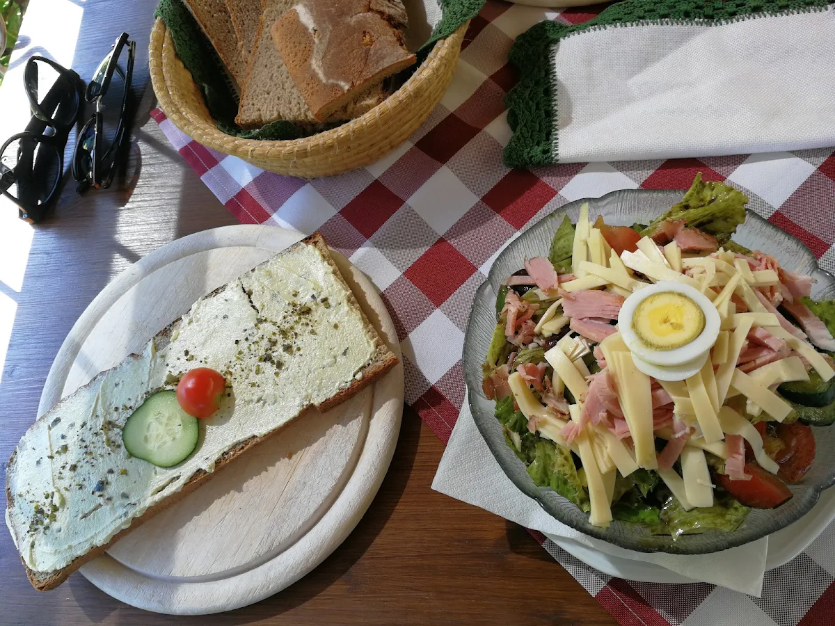 Kürbiskernfrischkäse-butterbrot