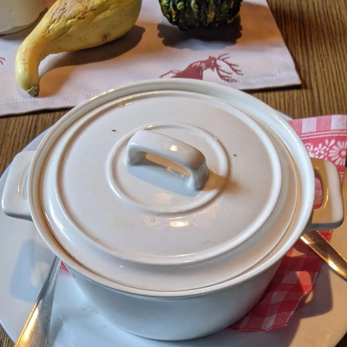 Leberknödelsuppe Abgedeckt