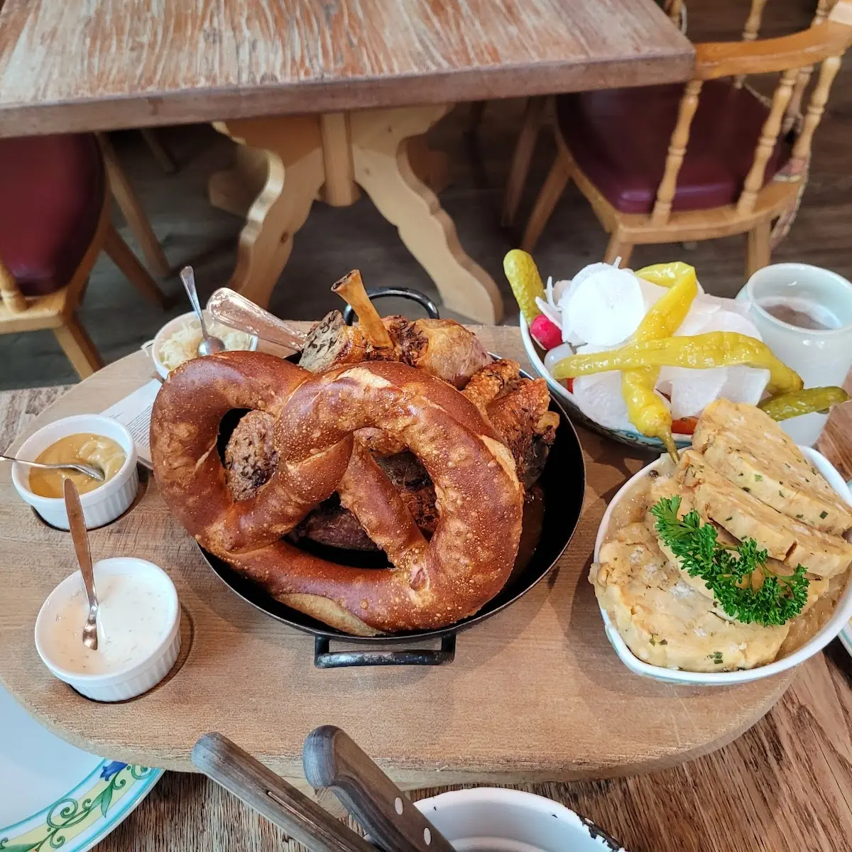 Genunchi De Porc