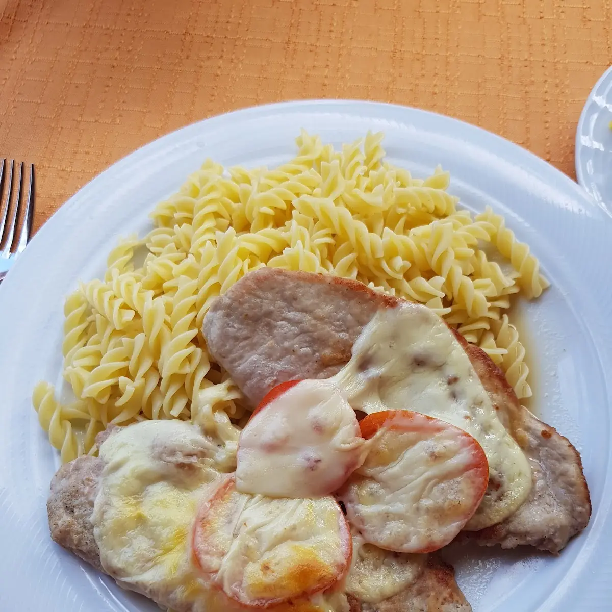 Naturschnitzel Mit Käse Überbacken