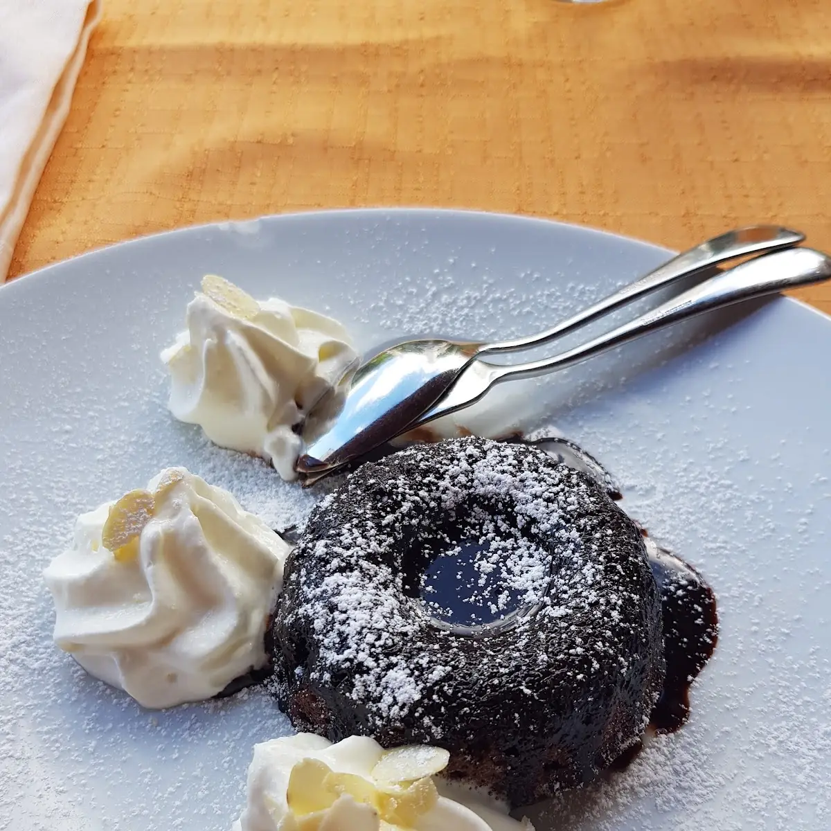 Schokoküchle Mit Eis