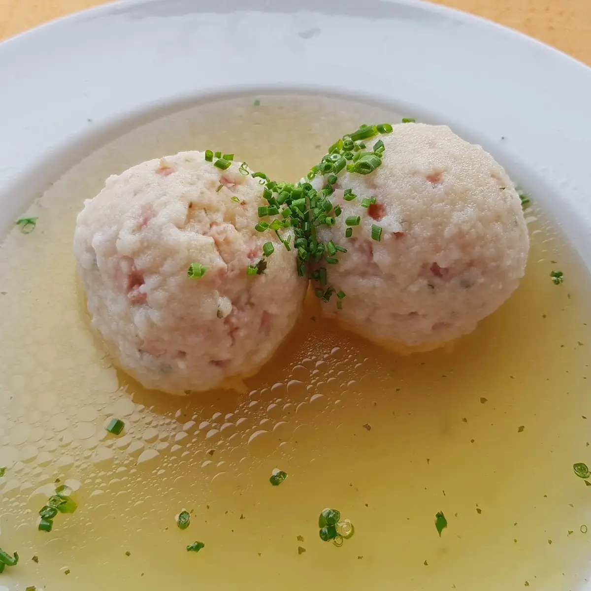 Späckknödelsuppe
