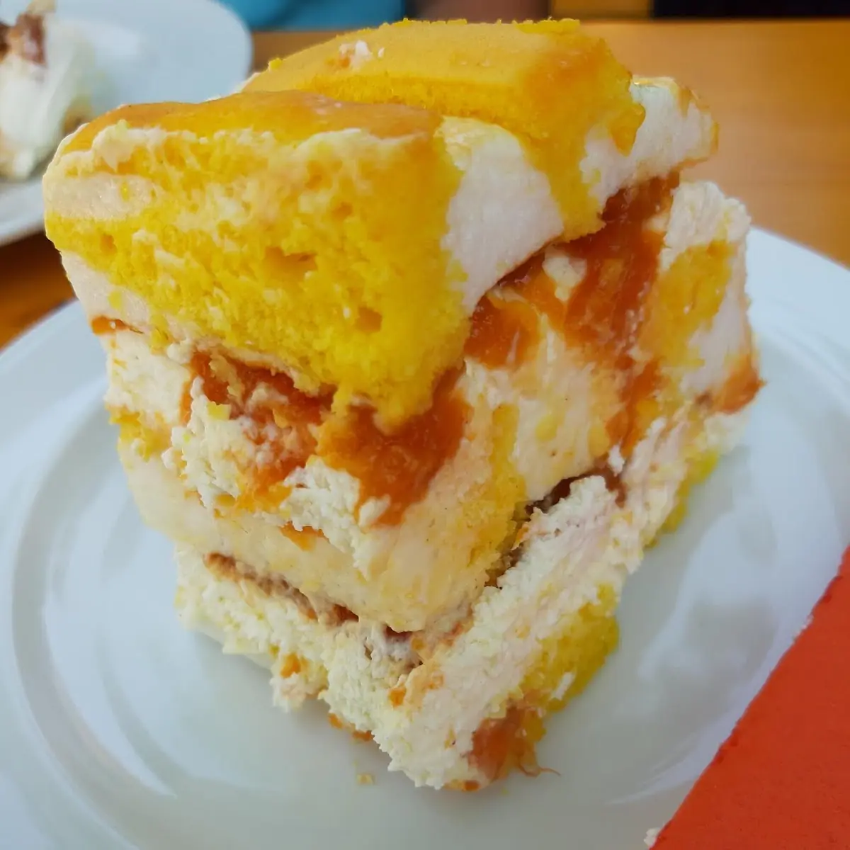 Weisse Cardinalschnitte