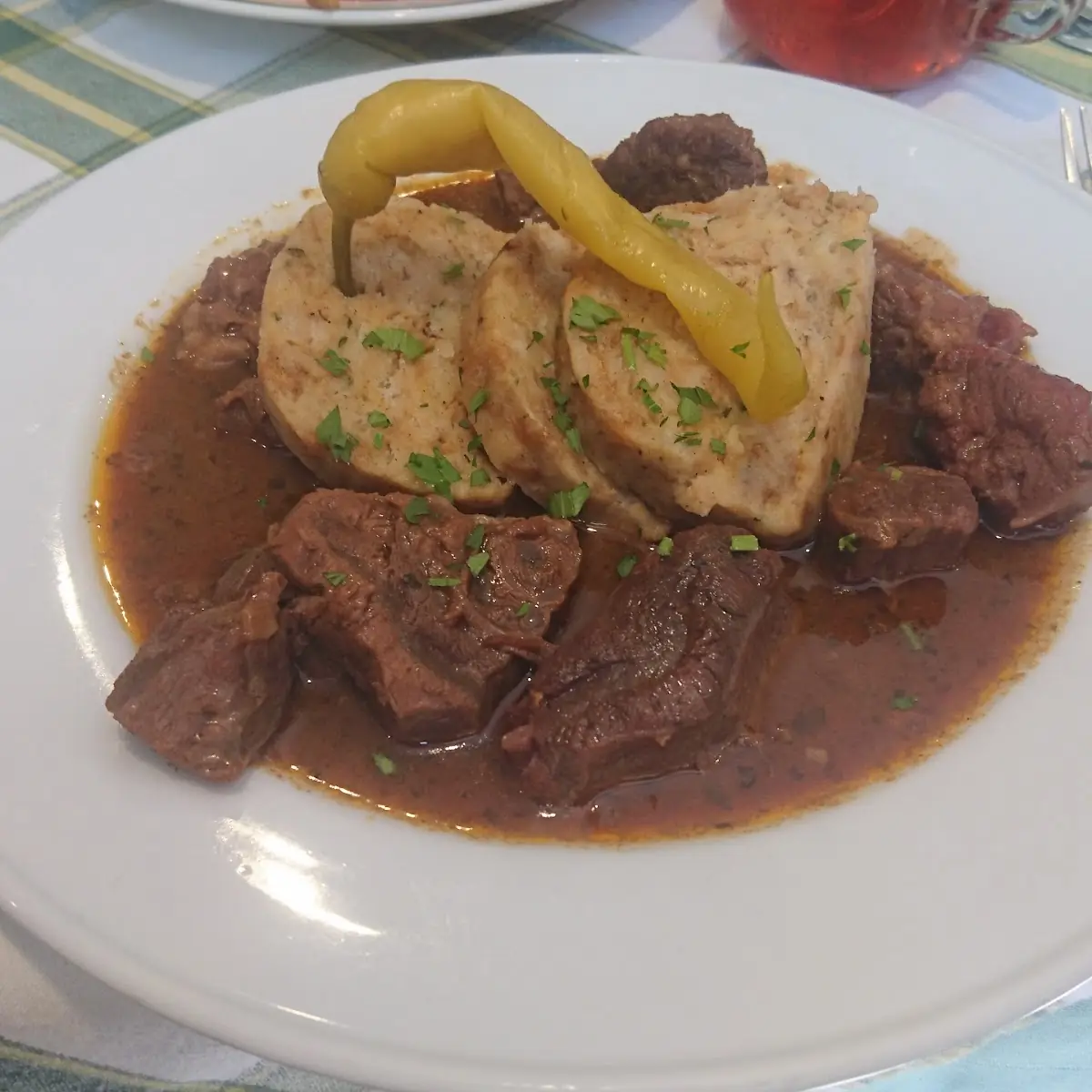 Rindgulasch Mit Servietenknödeln