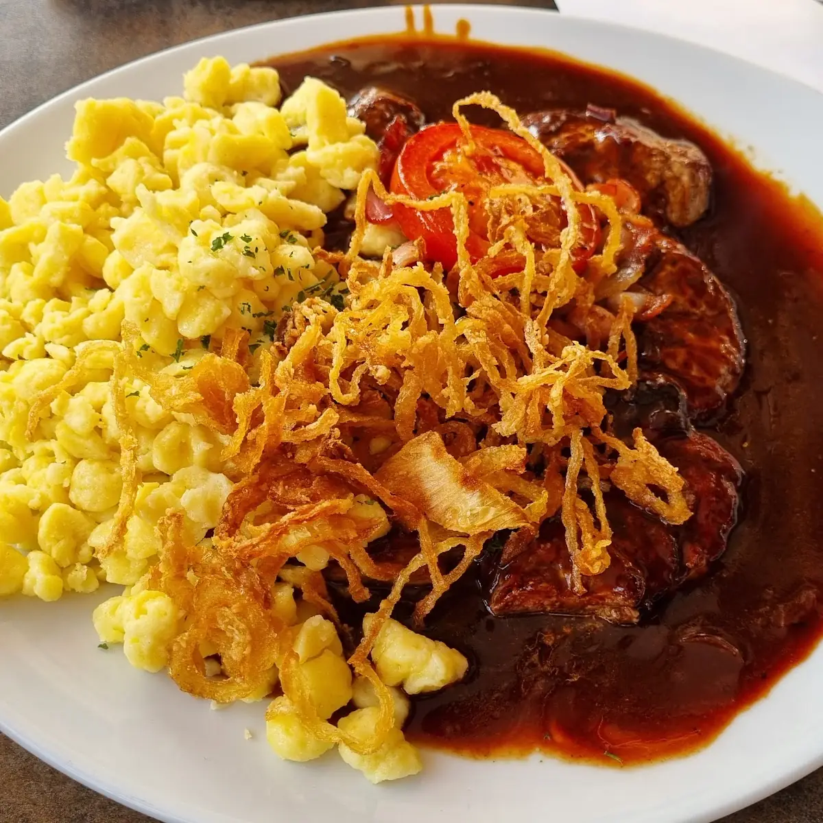 Tiroler Zwiebelrostbraten Mit Spätzle