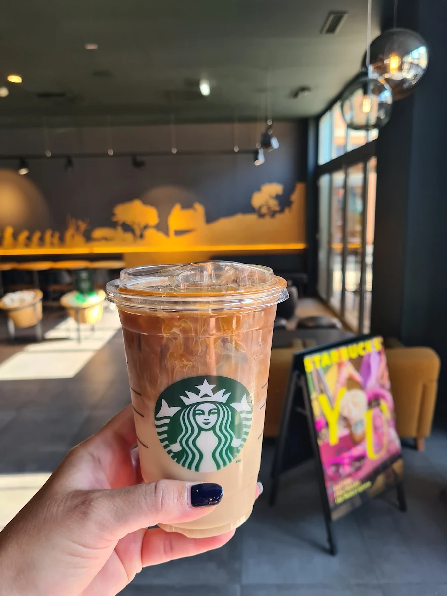 Iced Caramel Latte Macchiato
