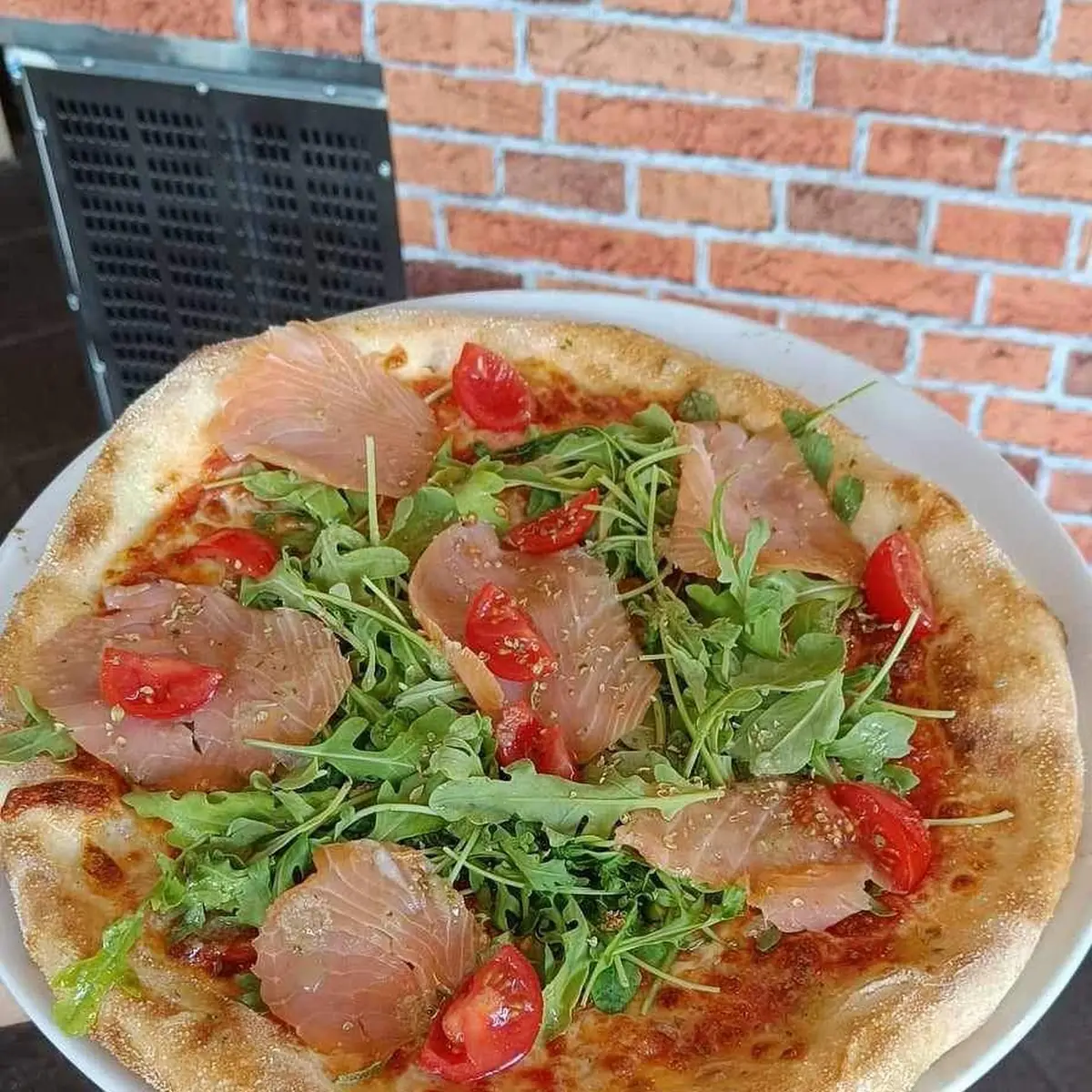 Pizza Lachs