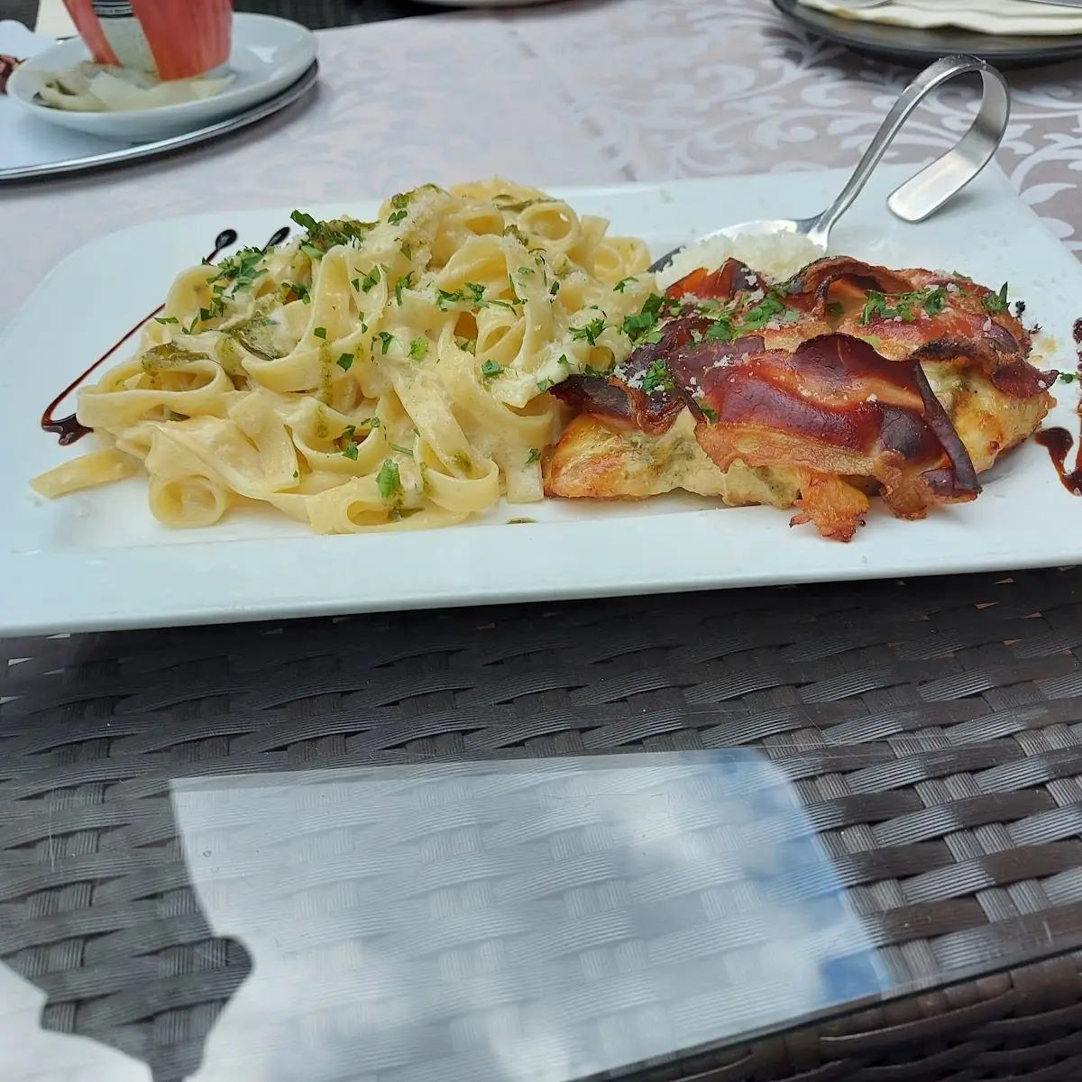 Hühnerfilet Mit Sauce