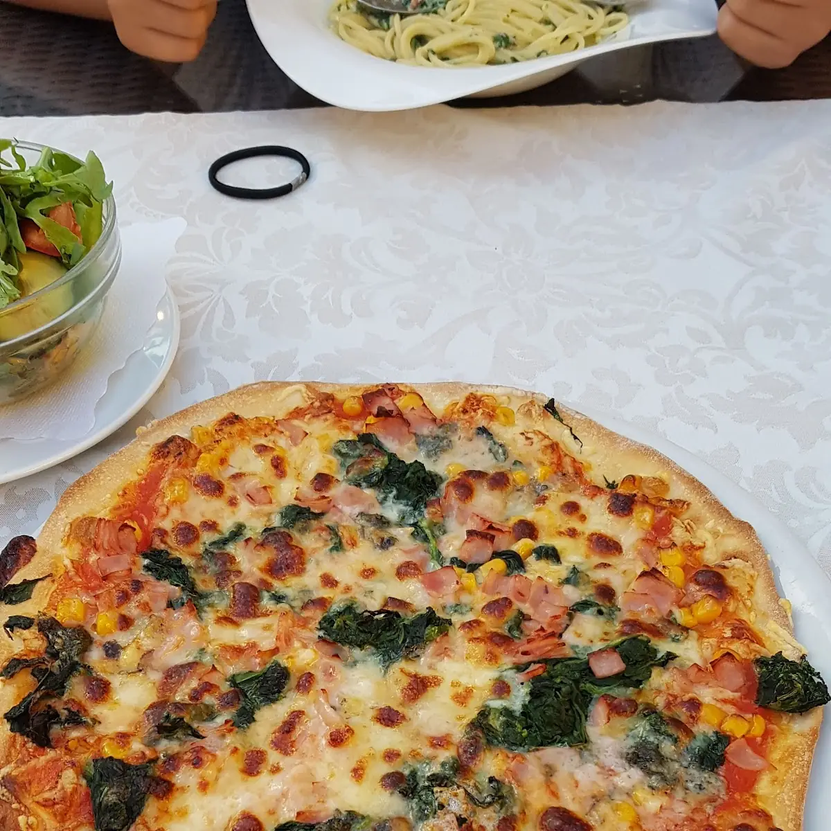 Pizza Zusammengestellt