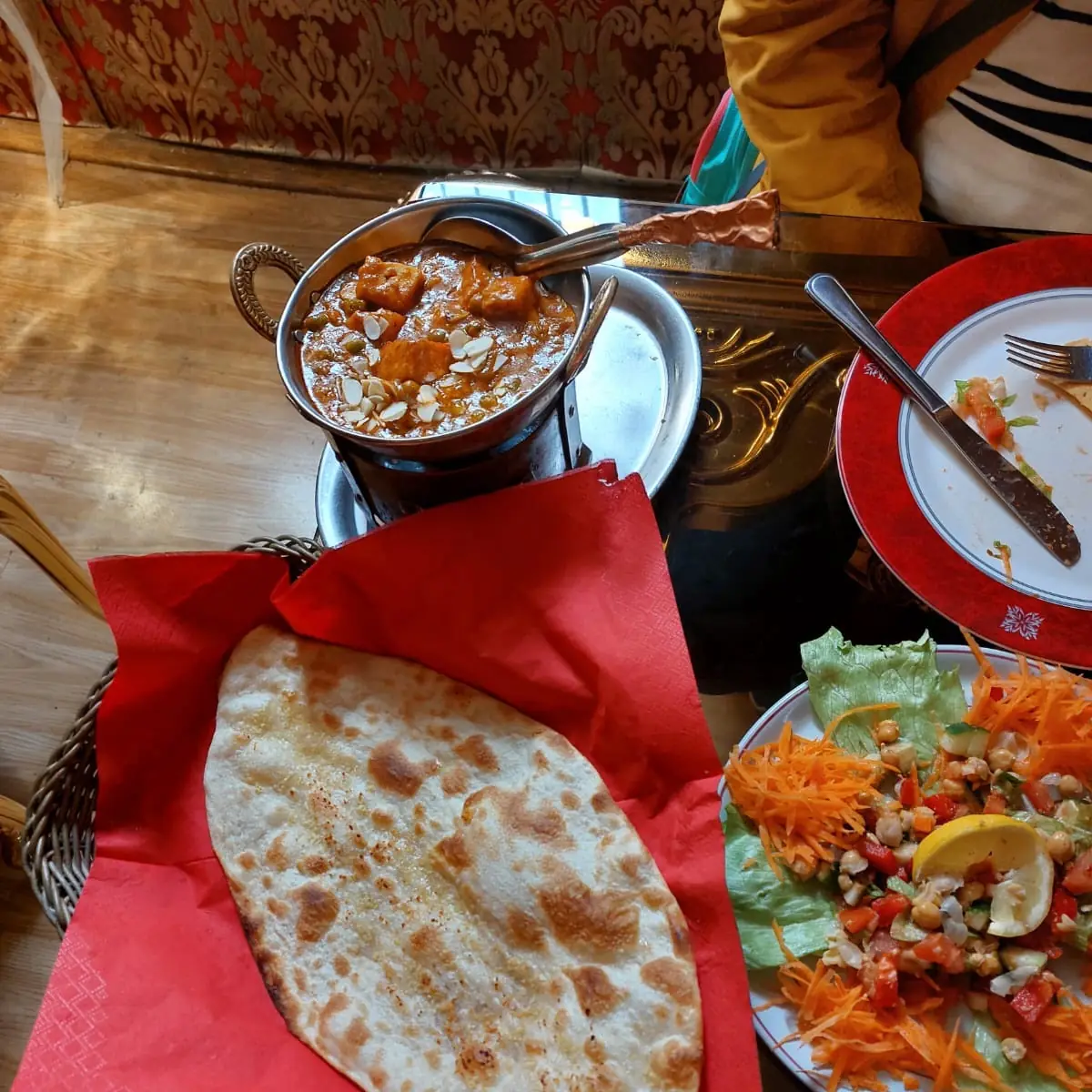 Garlic Naan with Matar Paneer
