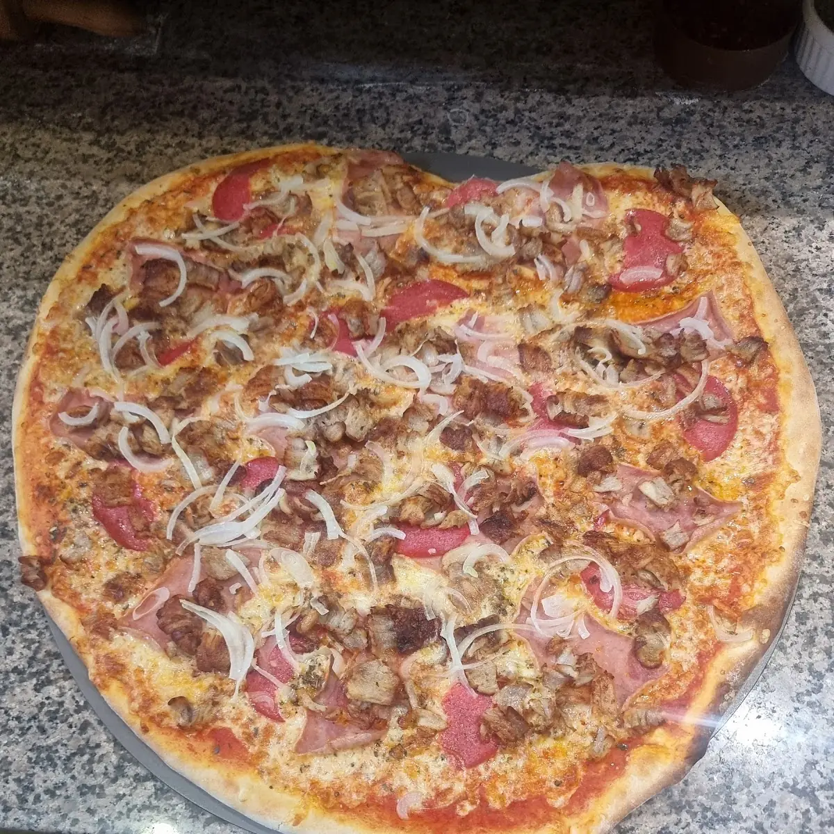 Familien Pizza