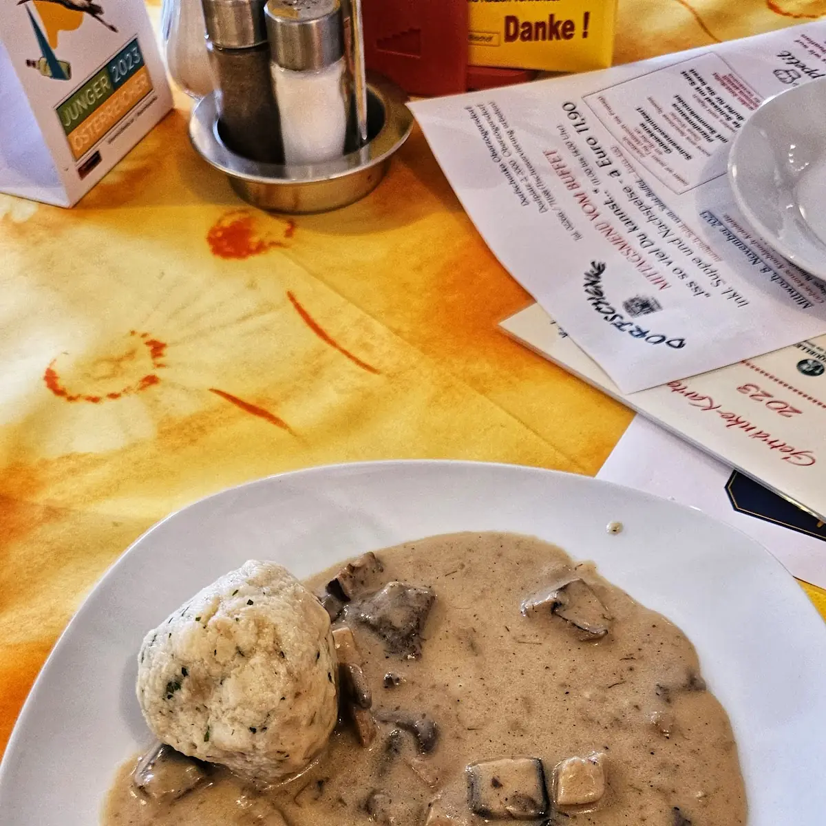 Pilzrahmsauce Mit Semmelknödel
