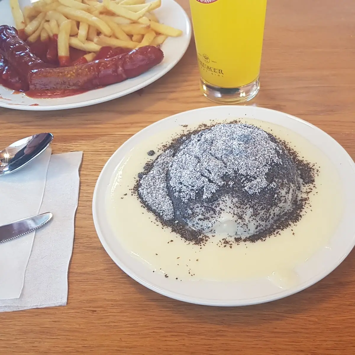 Germknödel Mit Vanillesoße Und Zimt