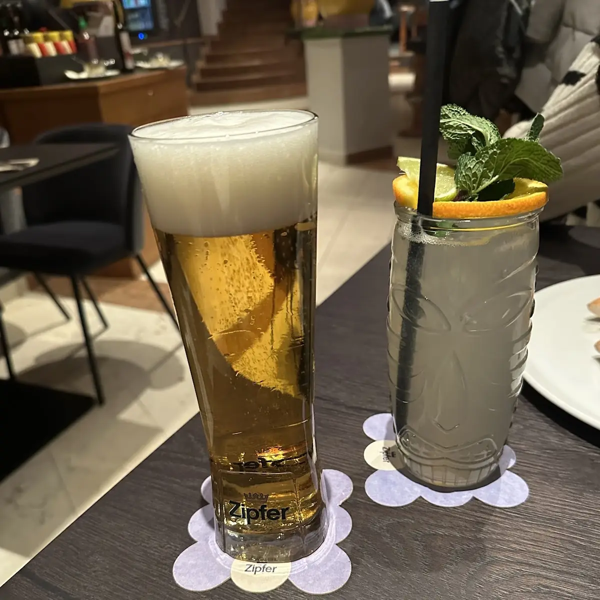 Hausgemachte Limonade Zitrone