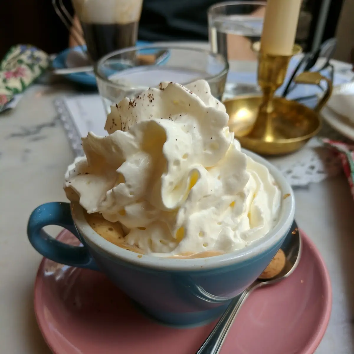 Heiße Schokolade Mit Schlagsahne