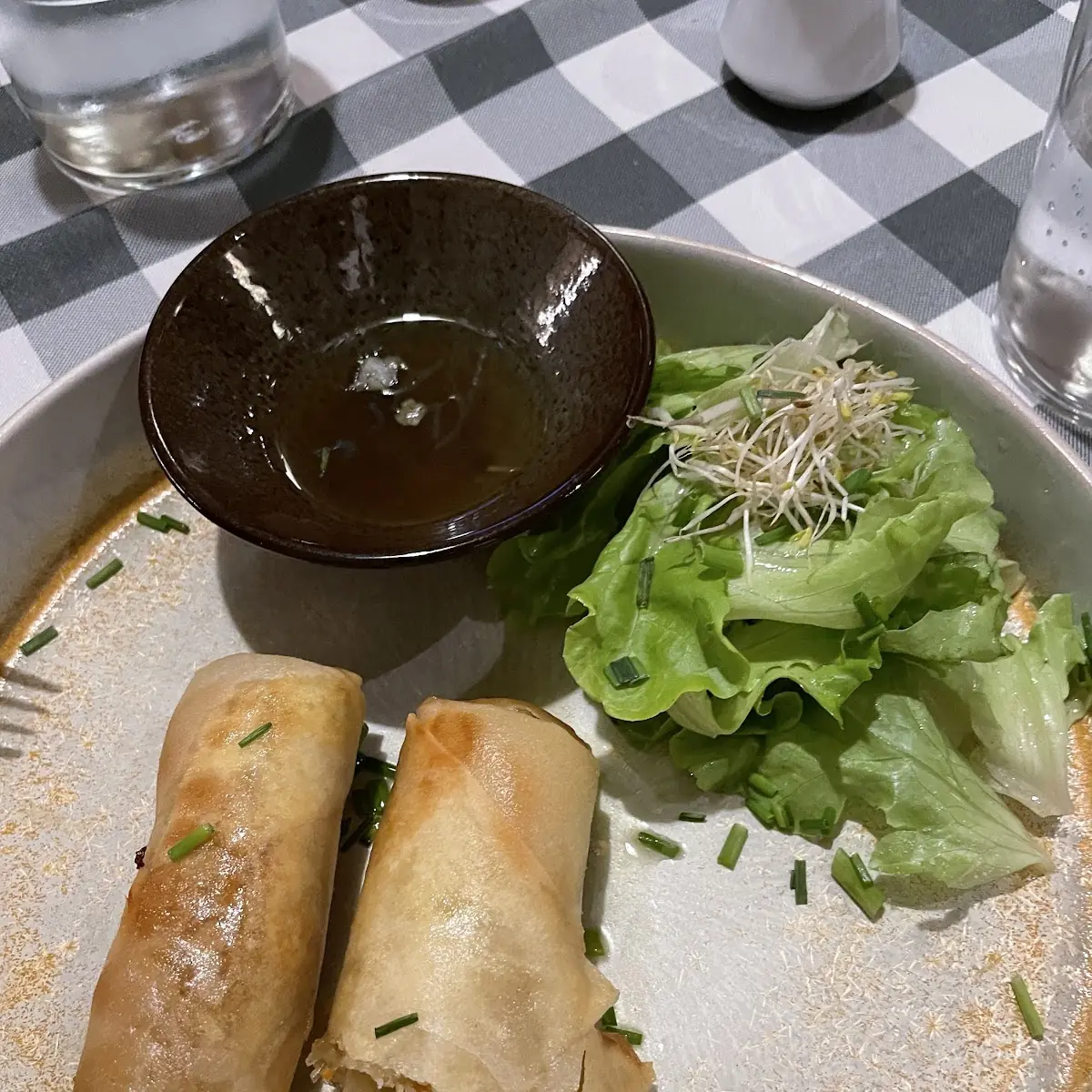 Selbstgemachte Thai Frühlingsrolle Vegetarisch Oder Mit Fleisch