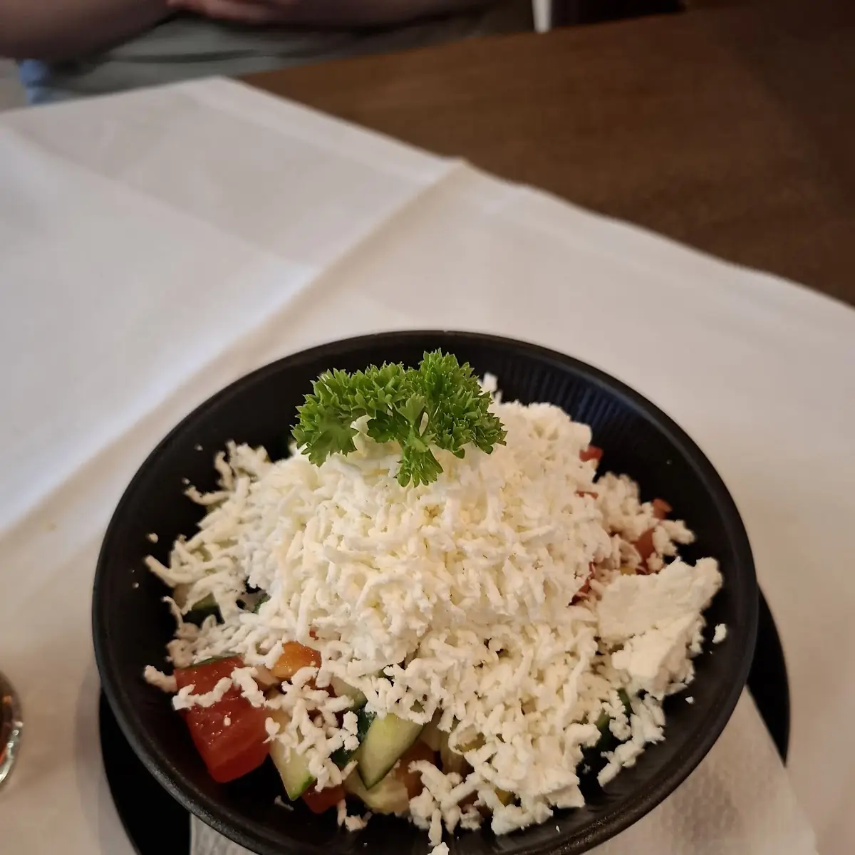 Sopska Salat