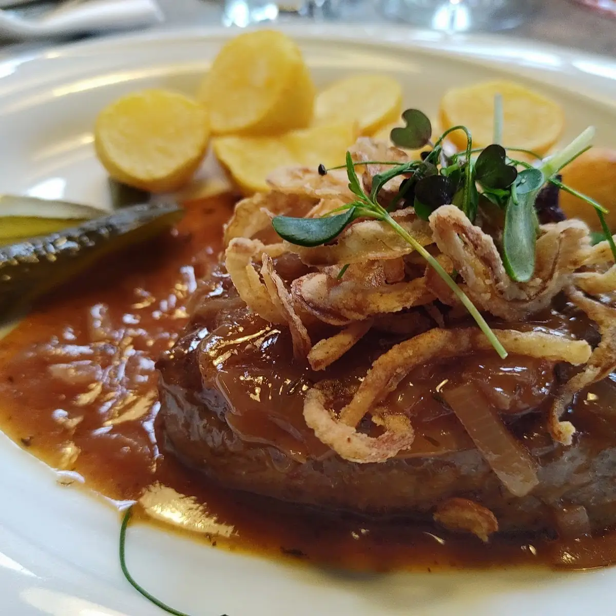 Zwiebelrostbraten