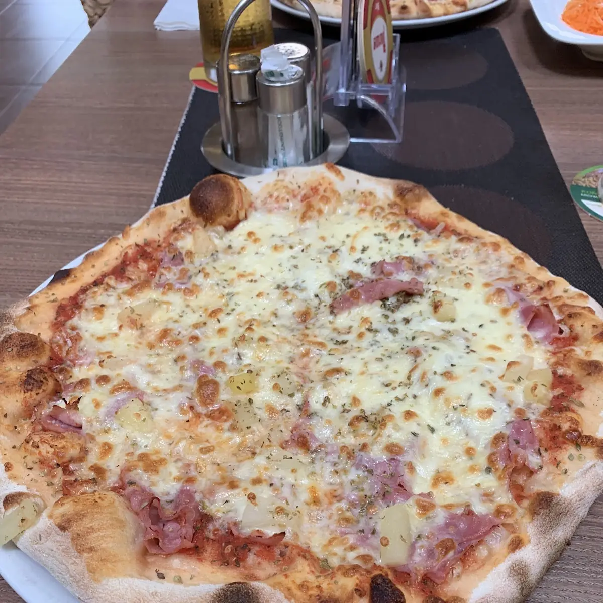 Pizza Hawaii