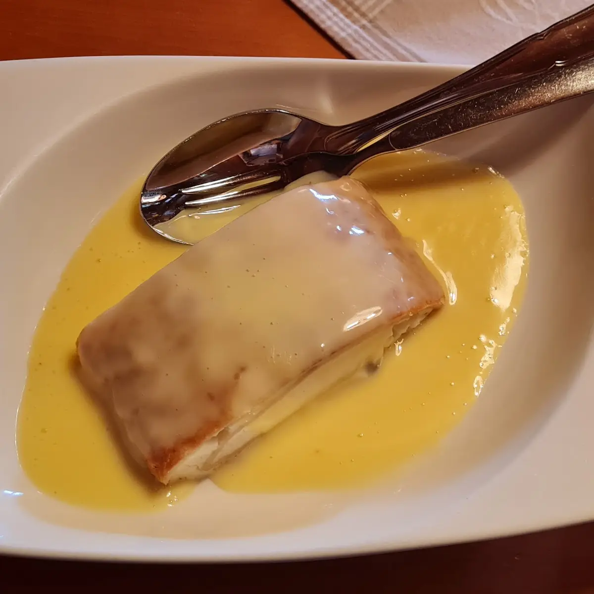 Apfelstrudel Mit Vainillesauce