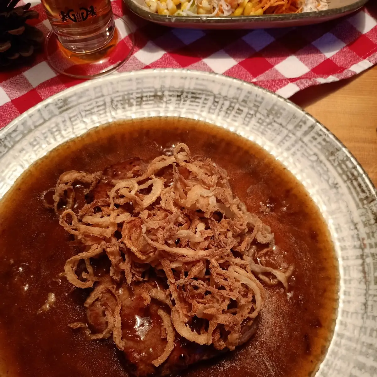 Zwiebelrõstbraten
