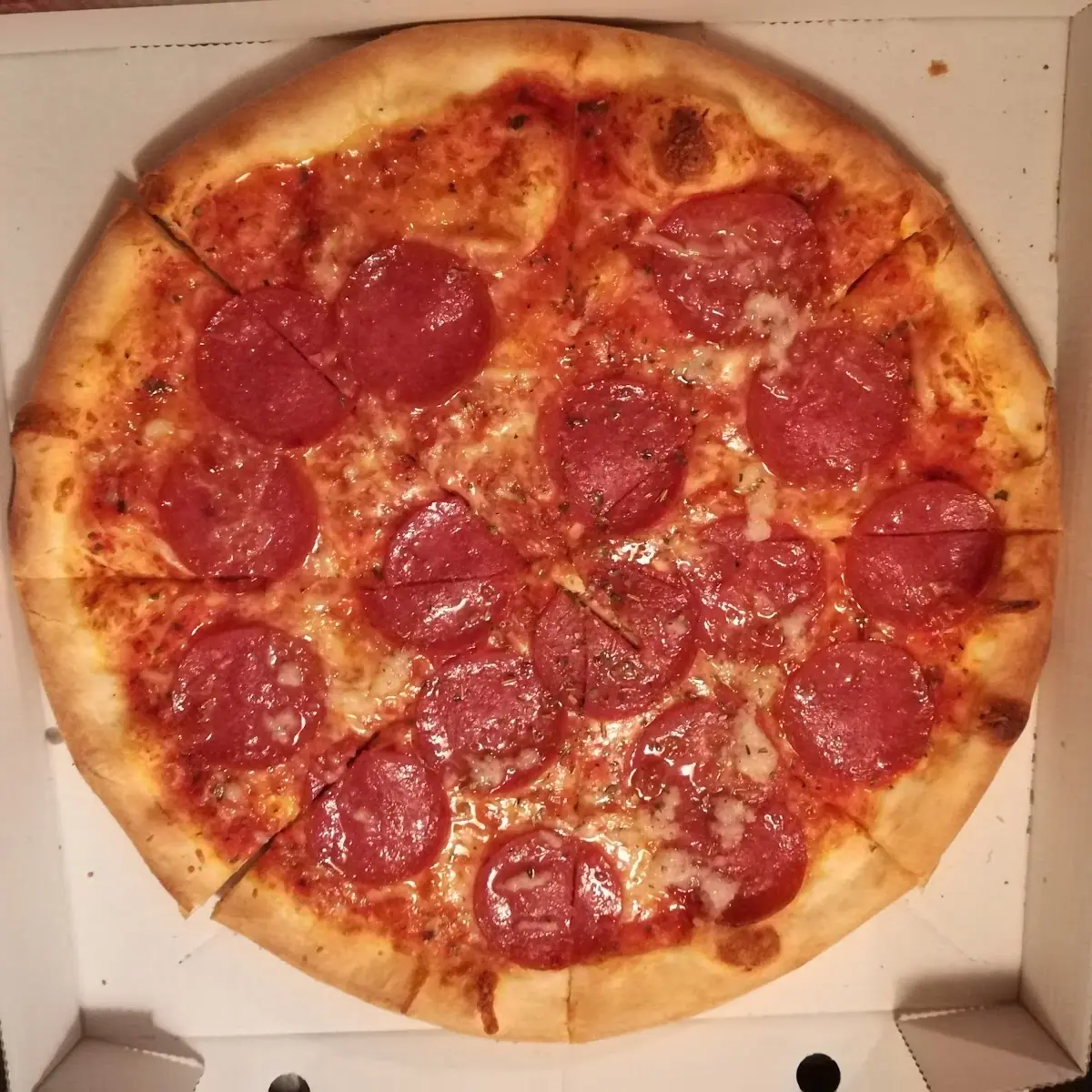 Salami Pizza