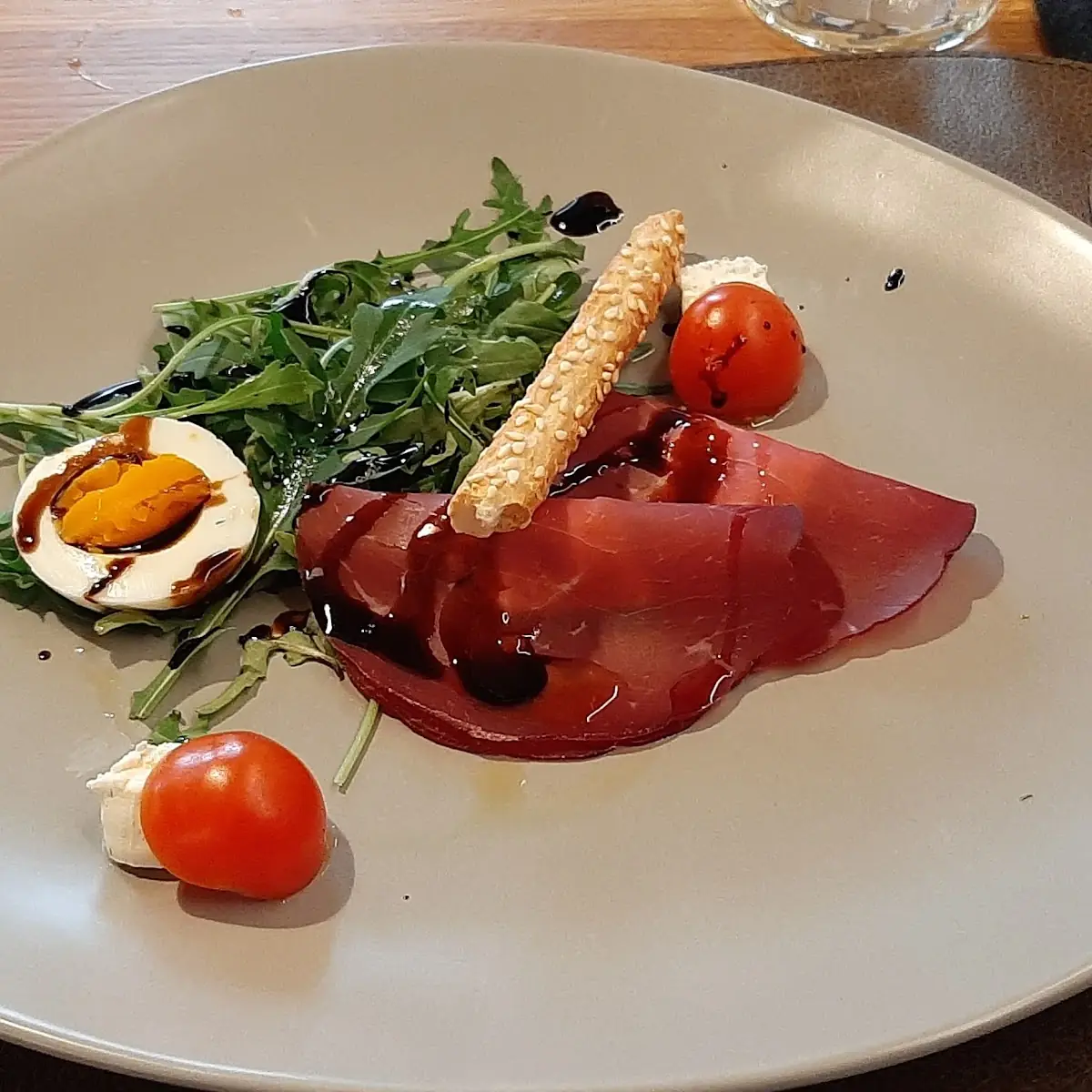 Schinkenravioli An Rucola