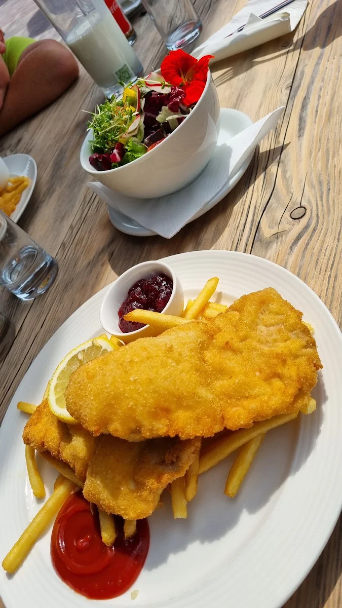 Schnitzel Mit Pommes Frites