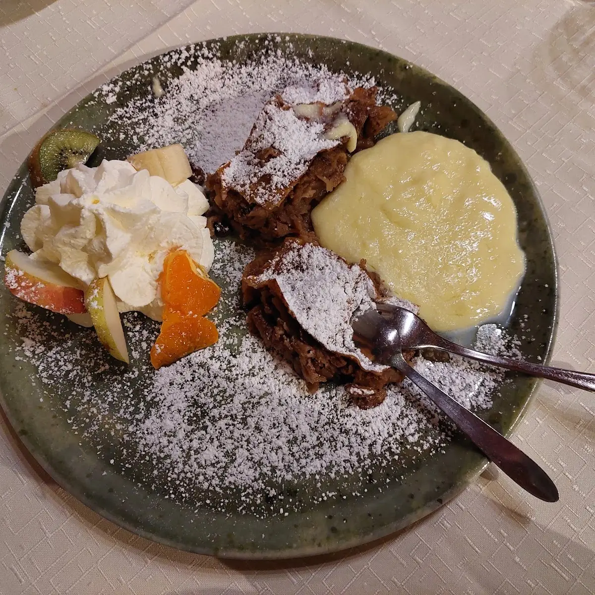 Apfelstrudel