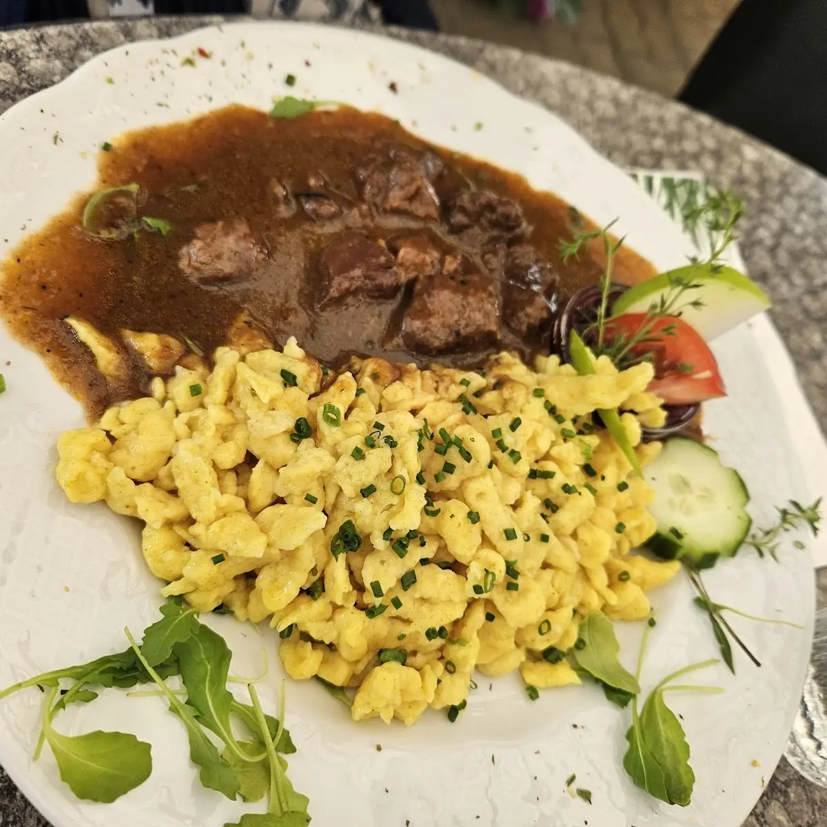 Hirschragout Mit Spätzle
