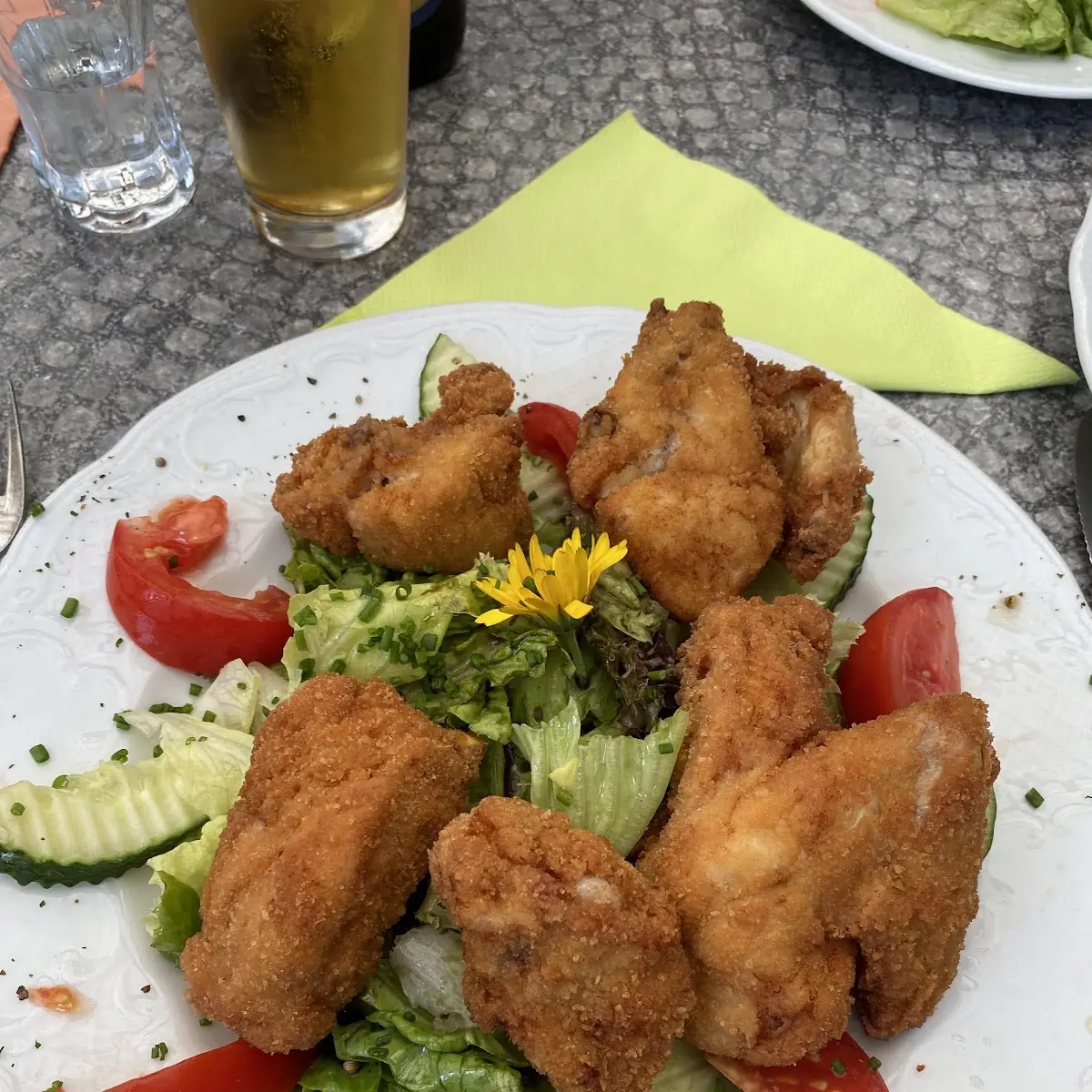 Tiroler Salat Mit Kernöl Und Hühnchen