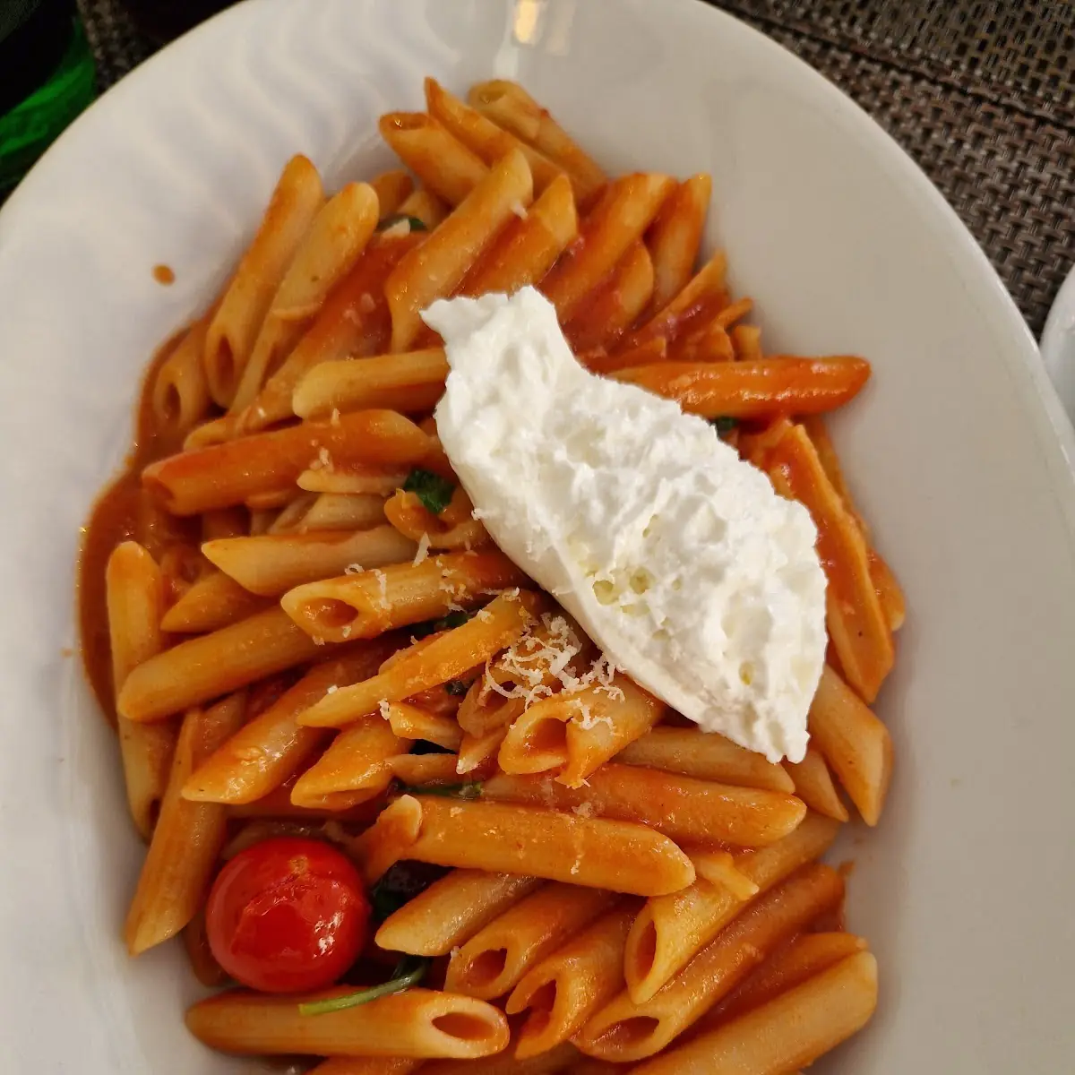 Pennen Mit Tomaten Mozarellasosse