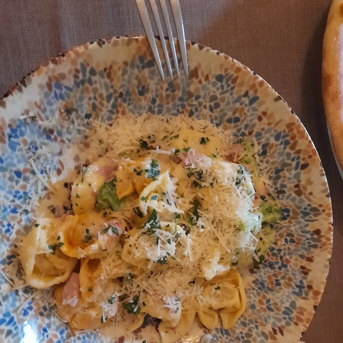 Tortellini Mit Brokkoli Und Prosciutto In Rahmsauce
