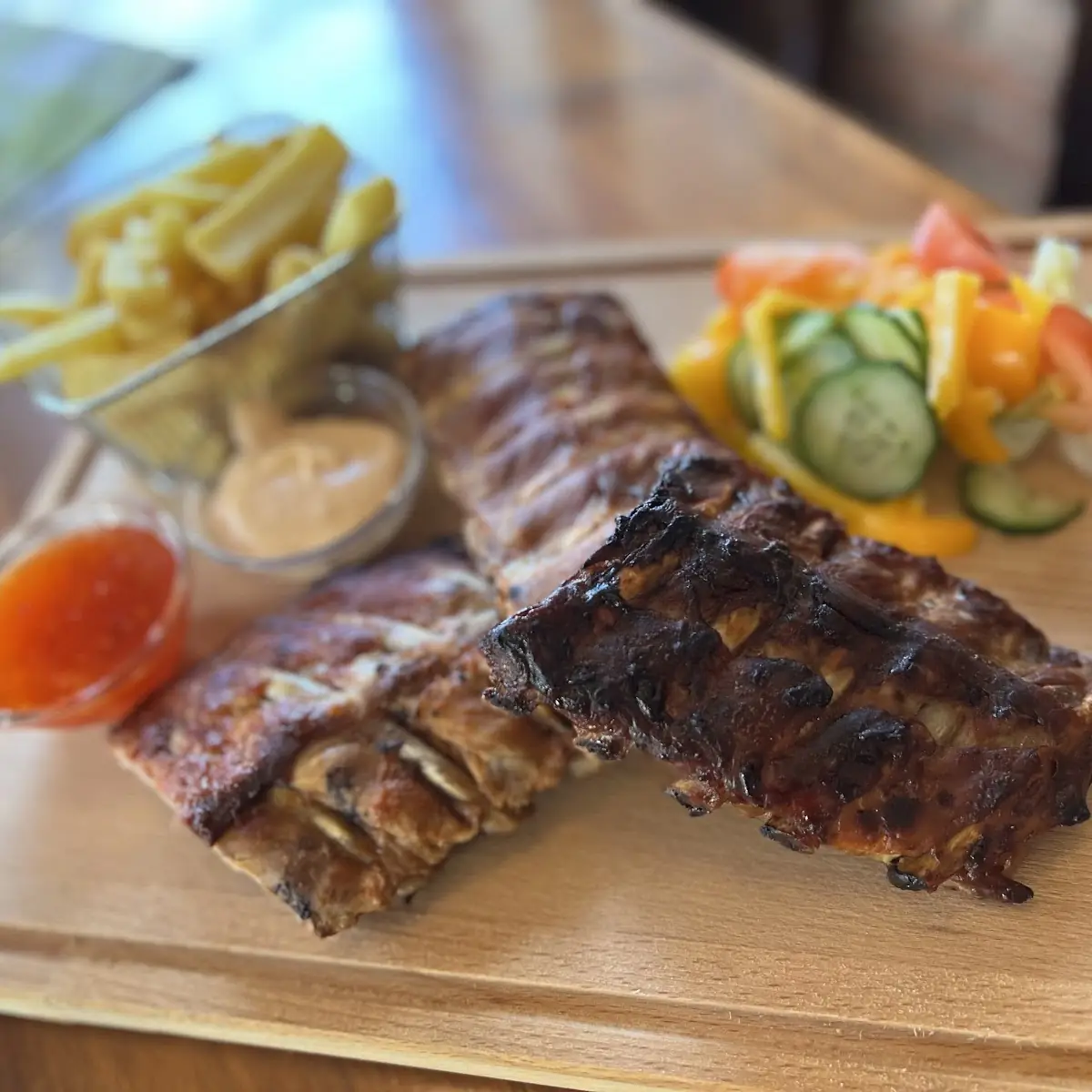 Spare Ribs Mit Bratkartoffeln
