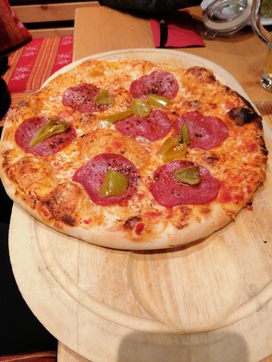 Pizza Salami Peperoni