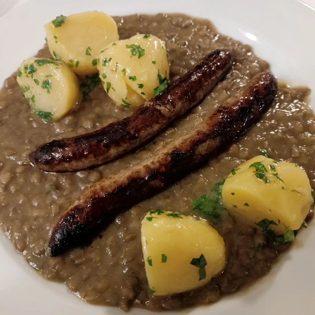 Lammbratwurst Mit Linsen, Gasthaus Ubl