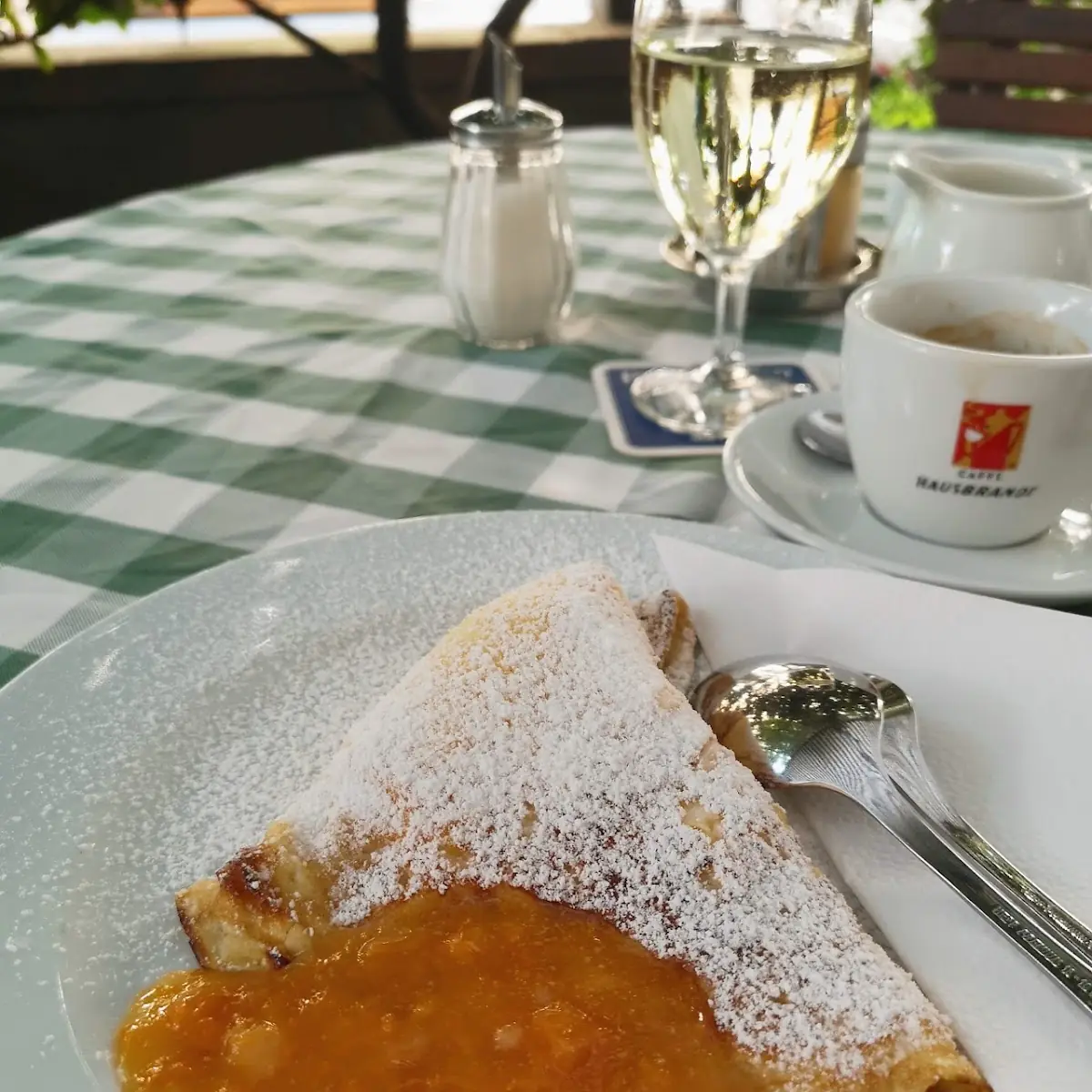 Marillenpalatschinken, Gasthaus Ubl