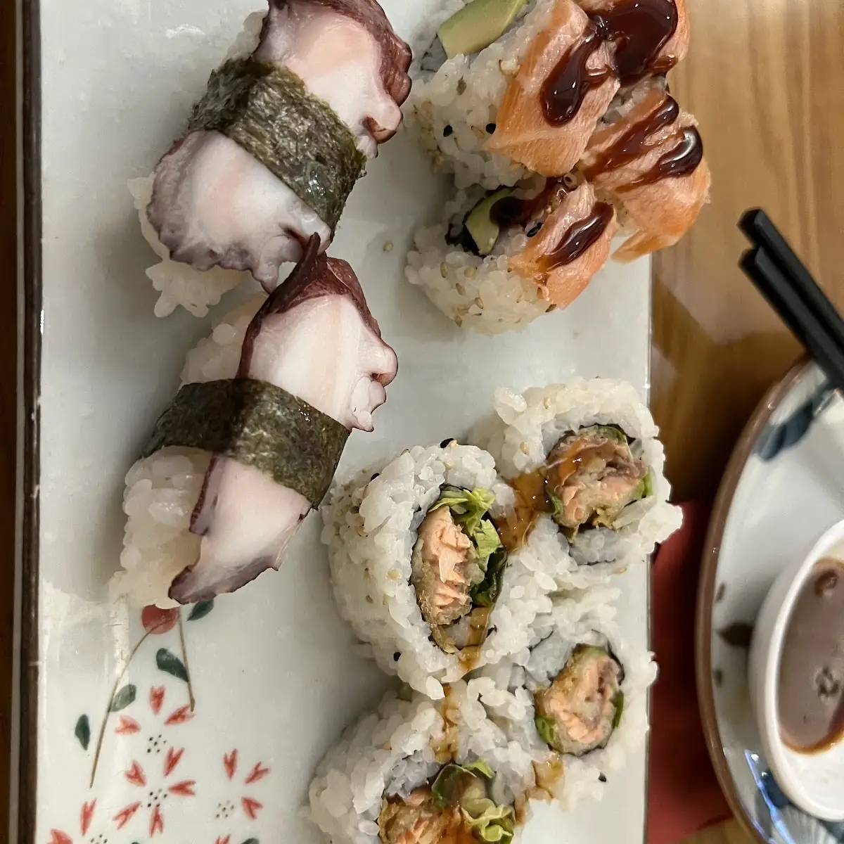Aburi Salmon Roll