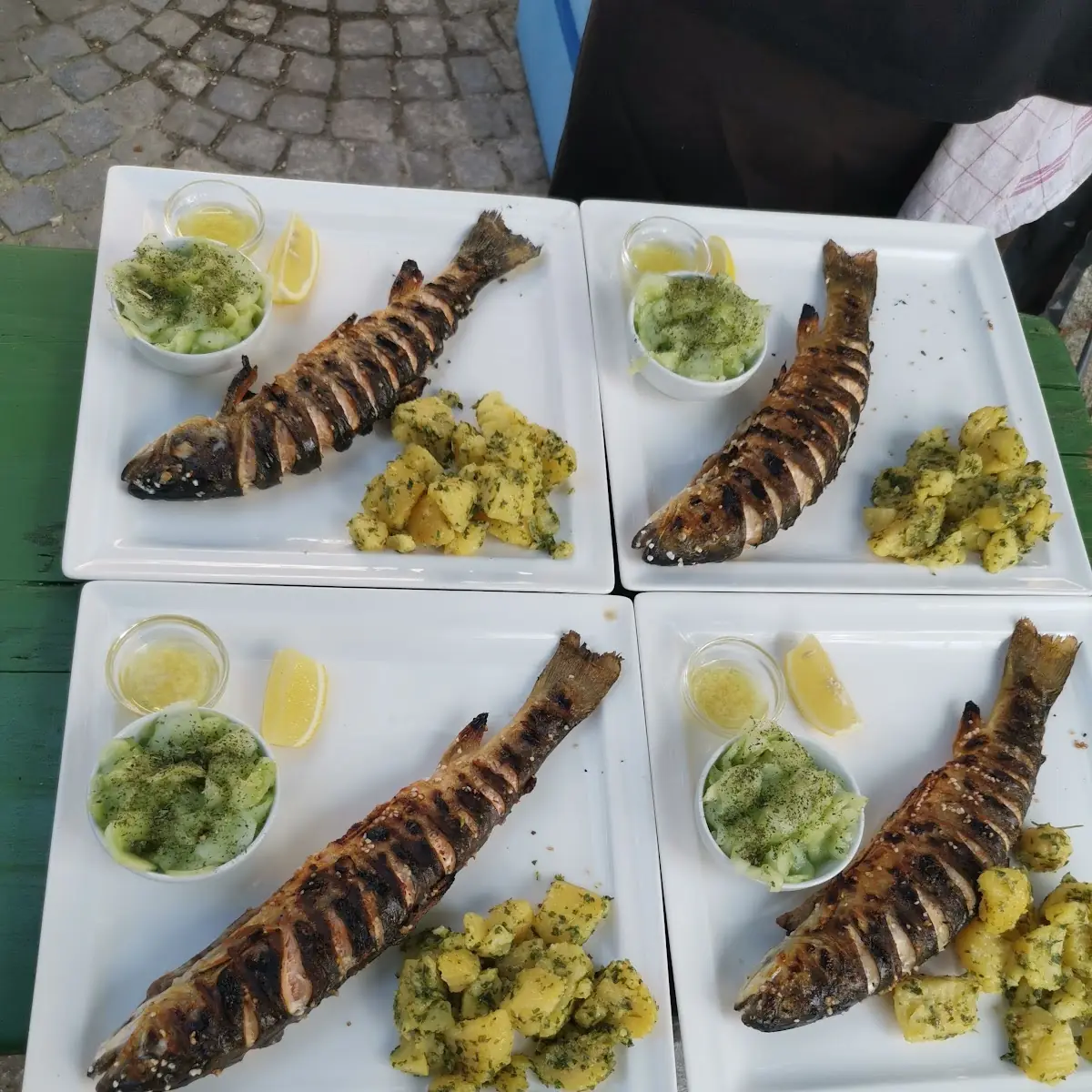 Gegrillte Saiblinge